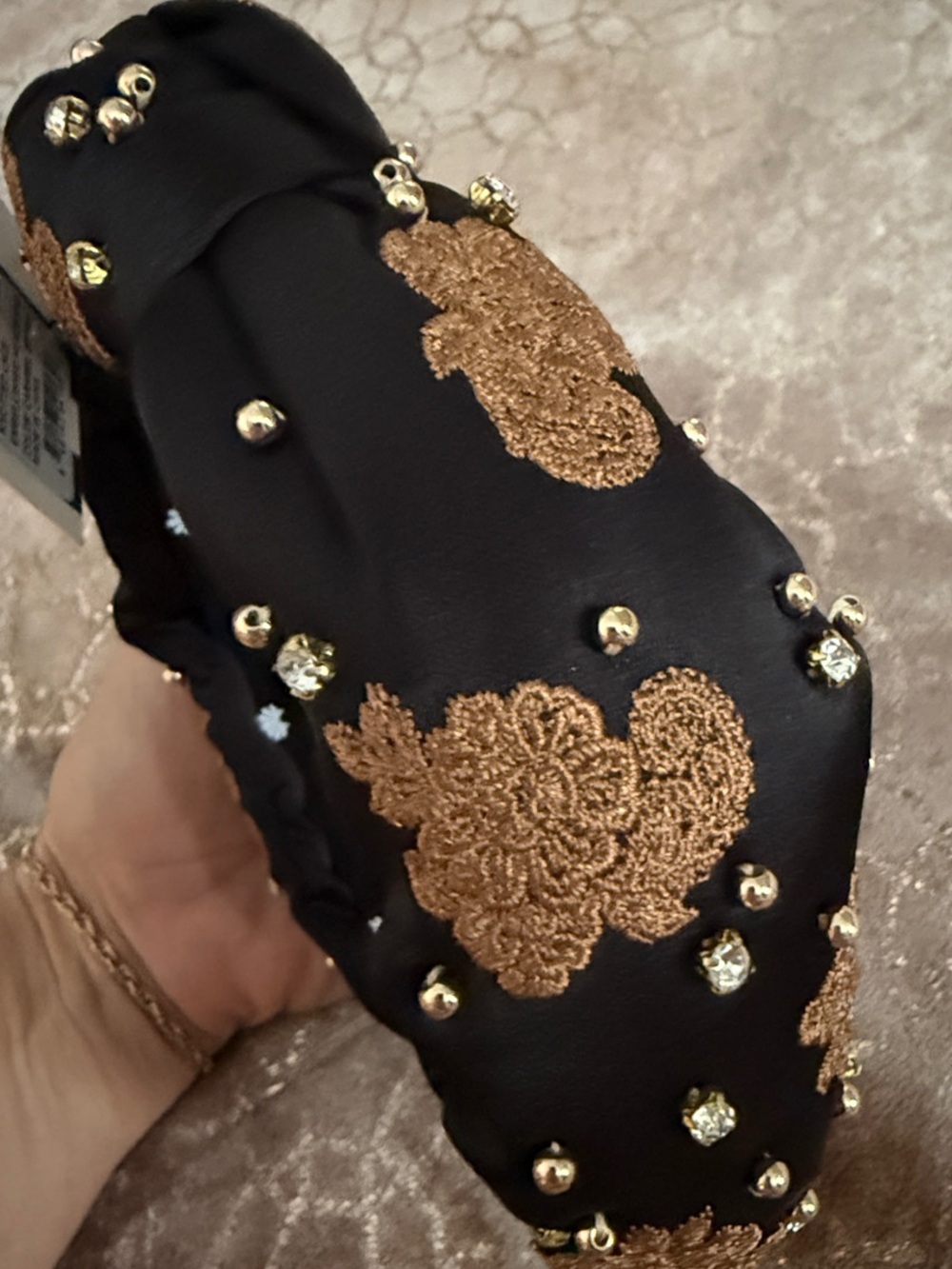 NWT Lele Sadoughi Black Headband with Gold Embroidered Floral Motifs and Studs - Picture 3 of 5